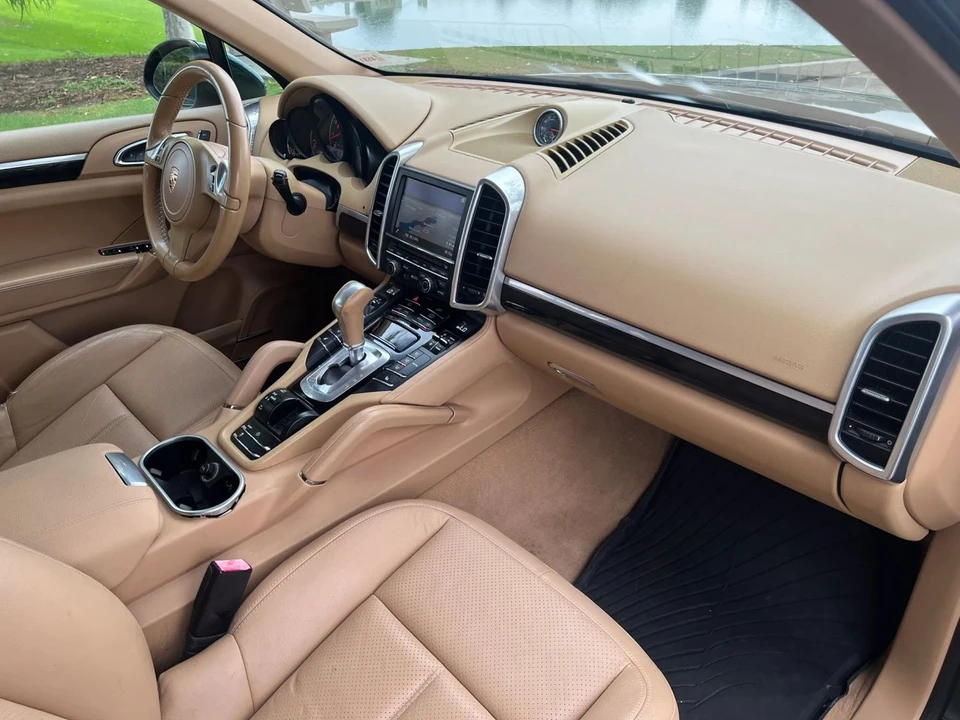 2014 Porsche 958 Cayenne - Image 27 of 31