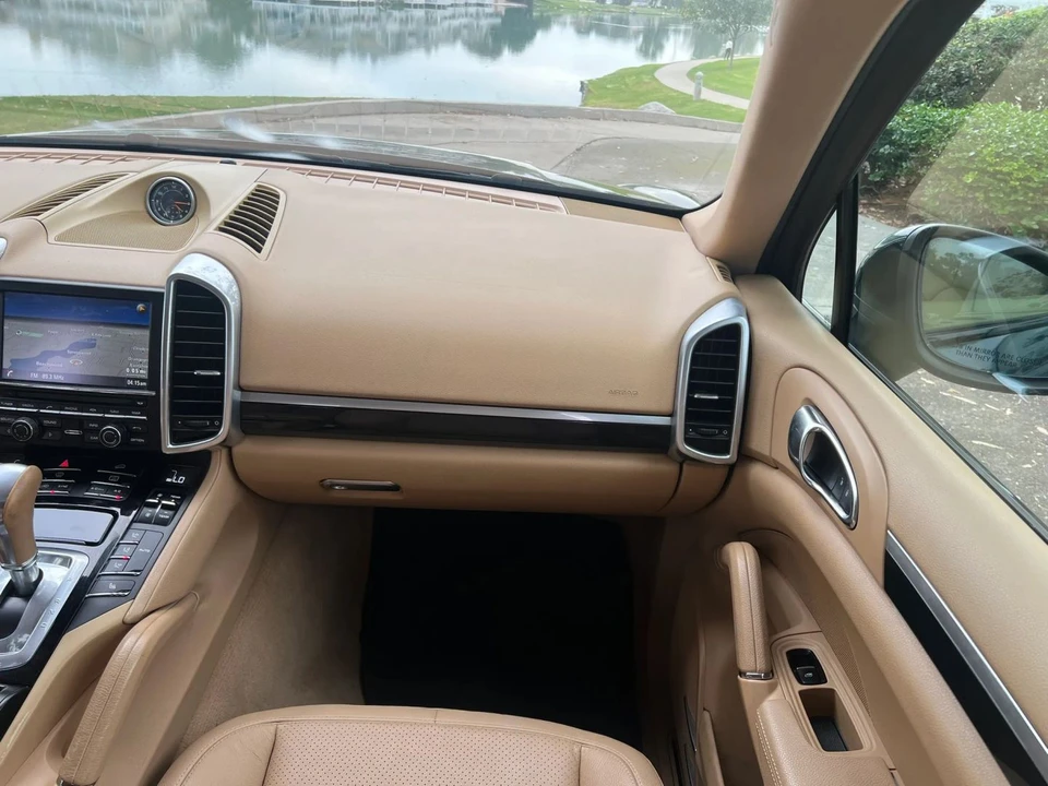 2014 Porsche 958 Cayenne - Image 24 of 31