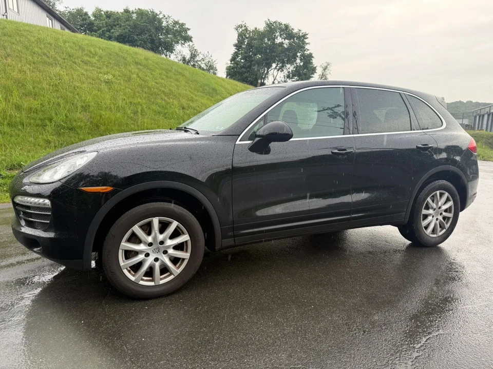 2014 Porsche 958 Cayenne - Image 3 of 26