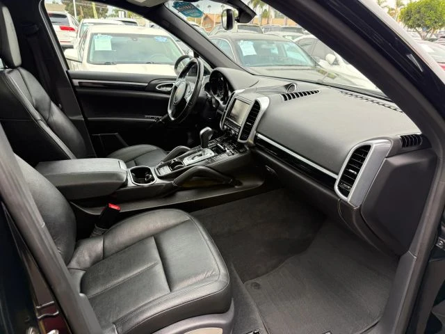 2014 Porsche 958 Cayenne - Image 8 of 20