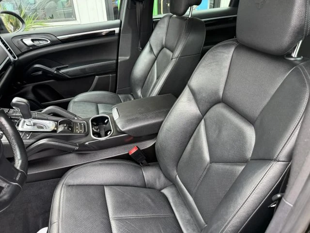 2014 Porsche 958 Cayenne - Image 17 of 20
