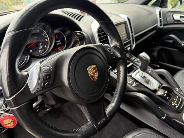 2014 Porsche 958 Cayenne - Image 14 of 20