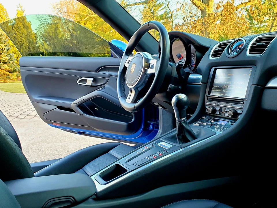 2014 Porsche 981 Cayman S - Image 11 of 30