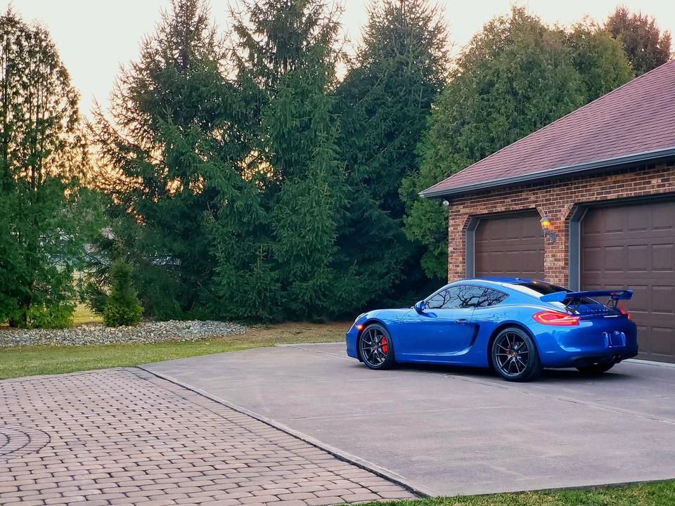 2014 Porsche 981 Cayman S - Image 22 of 30
