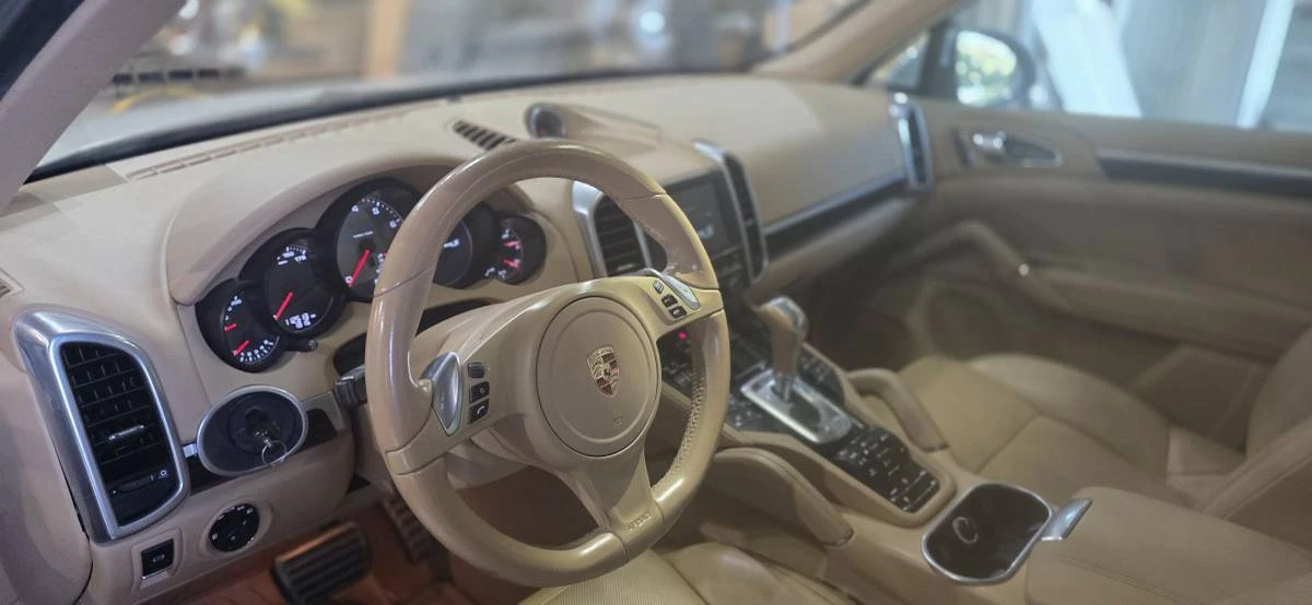 2014 Porsche 958 Cayenne S - Image 18 of 22