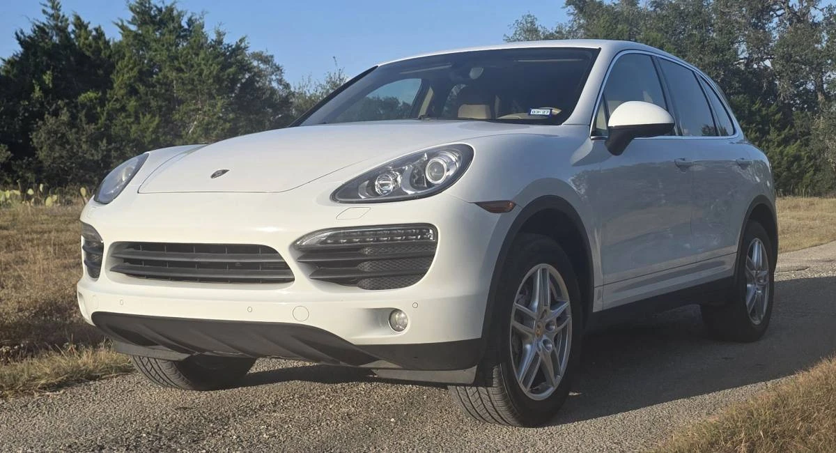 2014 Porsche 958 Cayenne S - Image 2 of 22