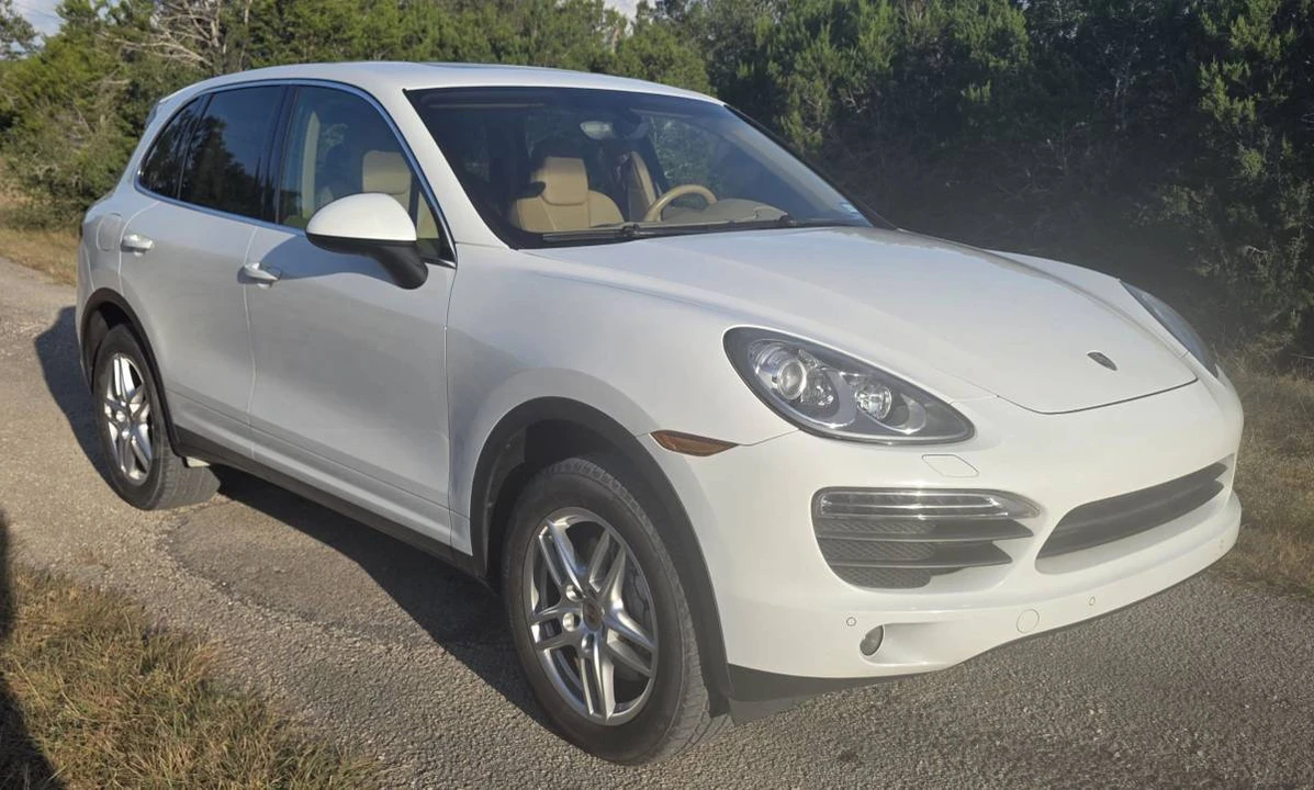 2014 Porsche 958 Cayenne S - Image 3 of 22