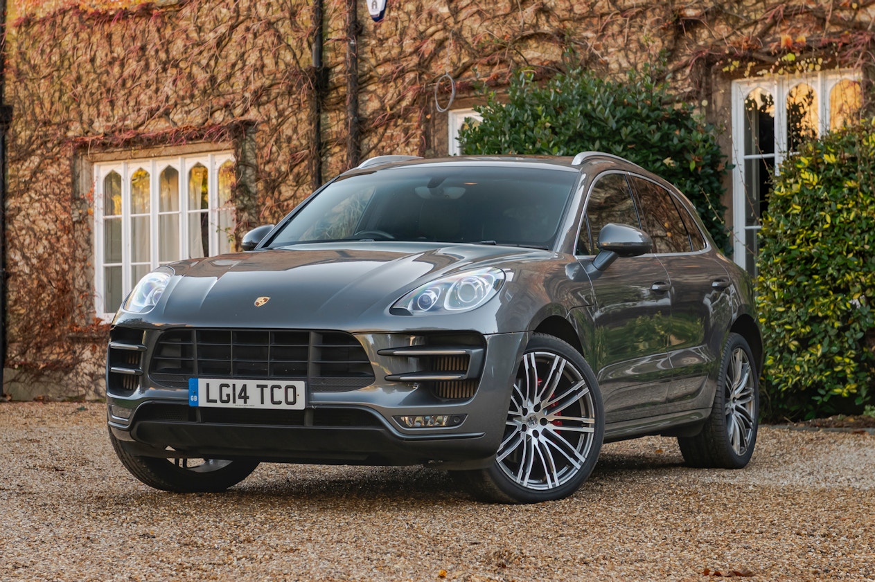 2014 PORSCHE MACAN TURBO