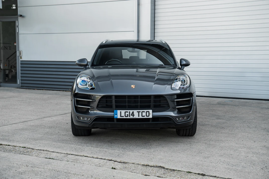 2014 Porsche Macan Turbo - Image 3 of 31