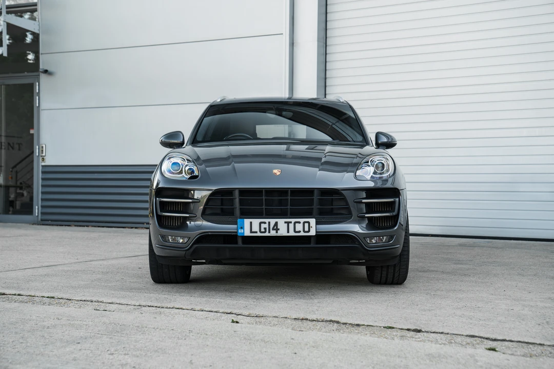 2014 Porsche Macan Turbo - Image 11 of 31
