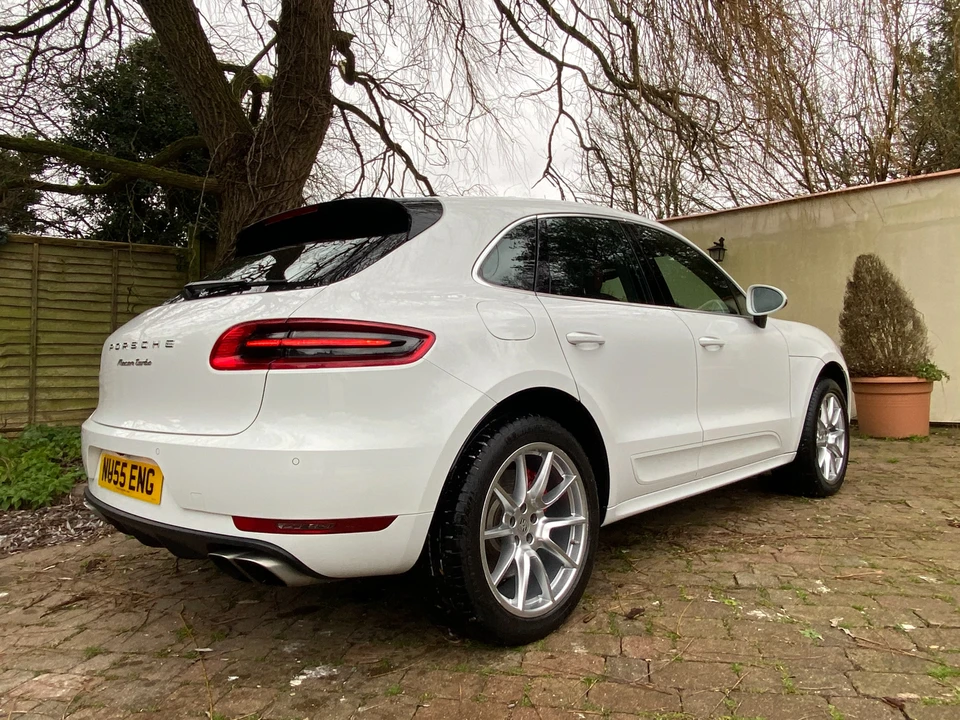 2014 Porsche Macan Turbo - Image 6 of 31