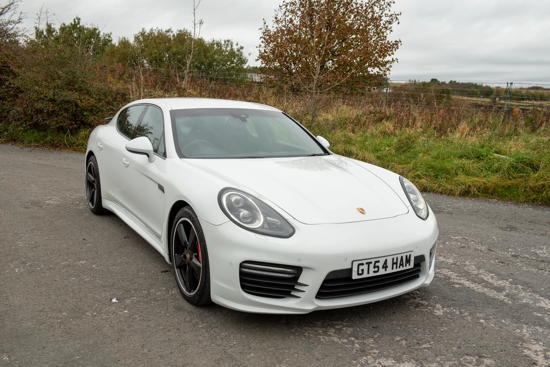 2014 Porsche 970 Panamera GTS - Image 9 of 31