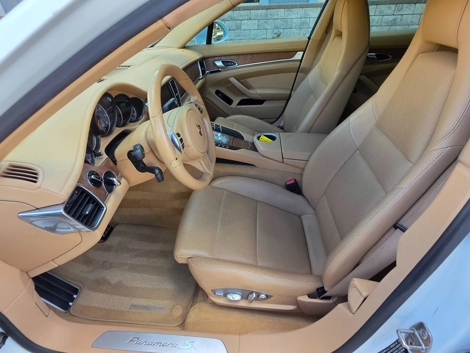 2014 Porsche 970 Panamera S - Image 7 of 23