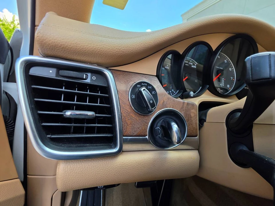 2014 Porsche 970 Panamera S - Image 14 of 23