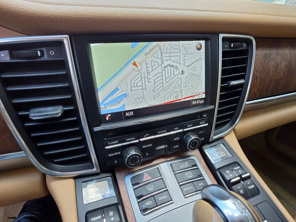 2014 Porsche 970 Panamera S - Image 16 of 23