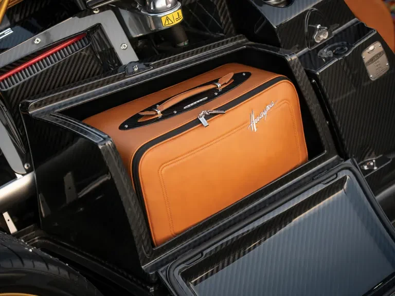 2014 Pagani Huayra - Image 28 of 31