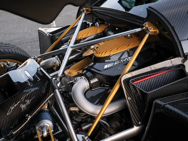 2014 Pagani Huayra - Image 4 of 31