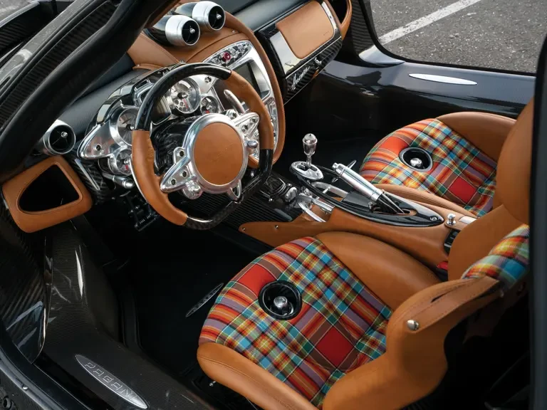 2014 Pagani Huayra - Image 5 of 31