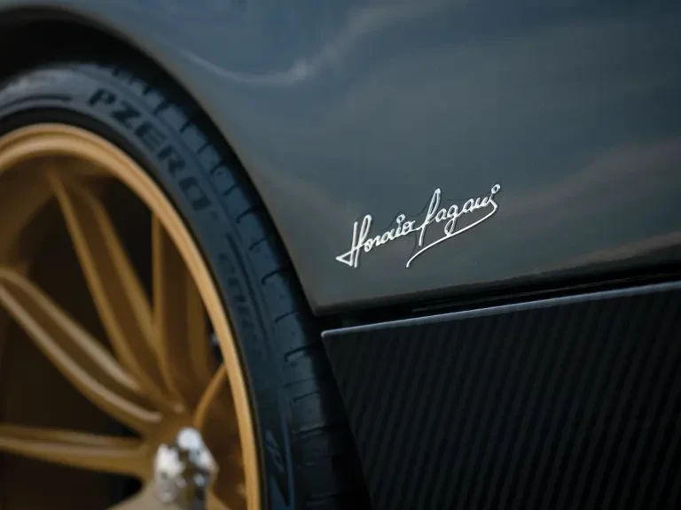 2014 Pagani Huayra - Image 26 of 31
