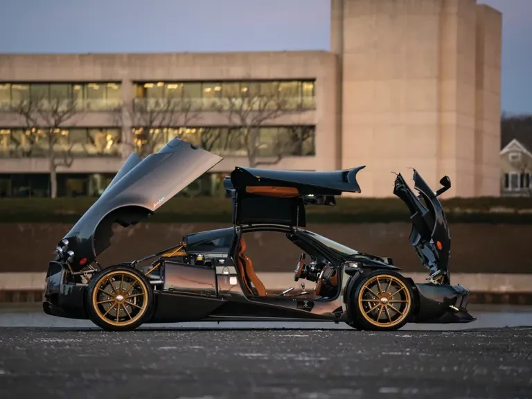 2014 Pagani Huayra - Image 27 of 31