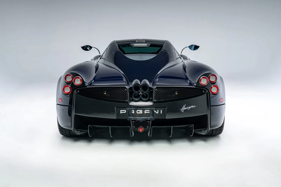 2014 Pagani Huayra - Image 24 of 31
