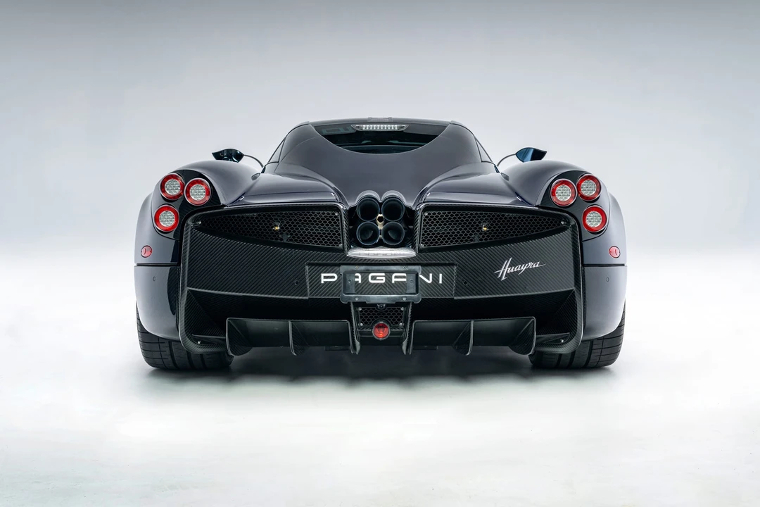 2014 Pagani Huayra - Image 25 of 31