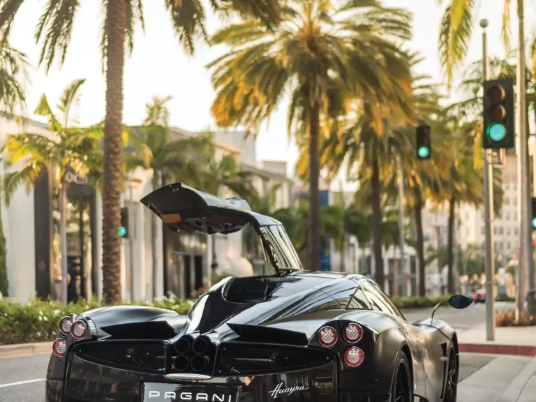 2014 Pagani Huayra - Image 28 of 31