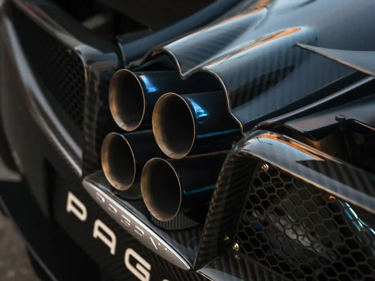 2014 Pagani Huayra - Image 24 of 31