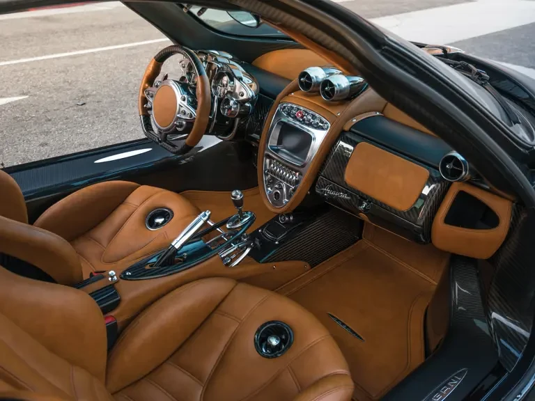 2014 Pagani Huayra - Image 4 of 31