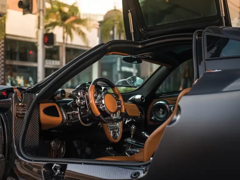 2014 Pagani Huayra - Image 11 of 31