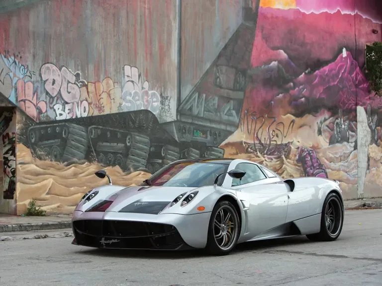2014 Pagani Huayra - Image 2 of 31