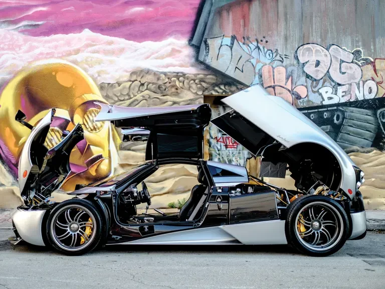 2014 Pagani Huayra - Image 6 of 31