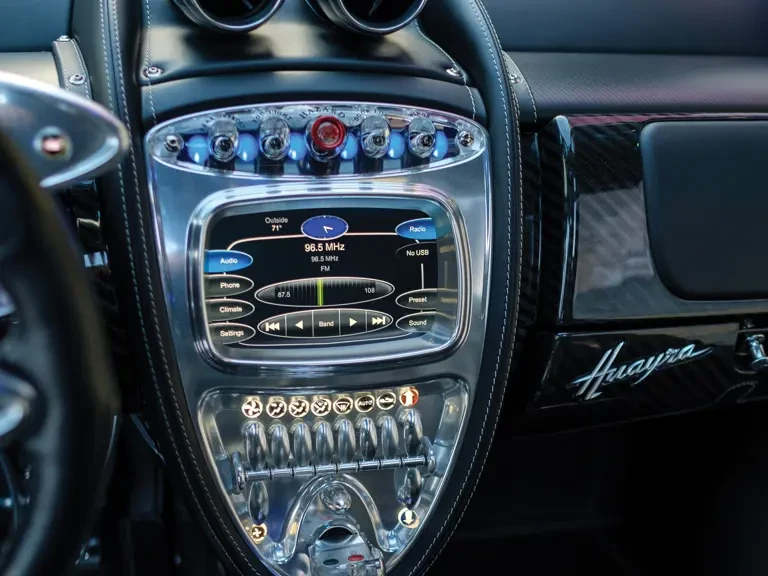 2014 Pagani Huayra - Image 17 of 31