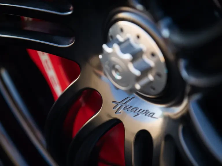 2014 Pagani Huayra - Image 20 of 31