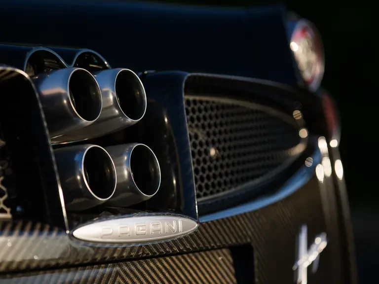 2014 Pagani Huayra - Image 30 of 31