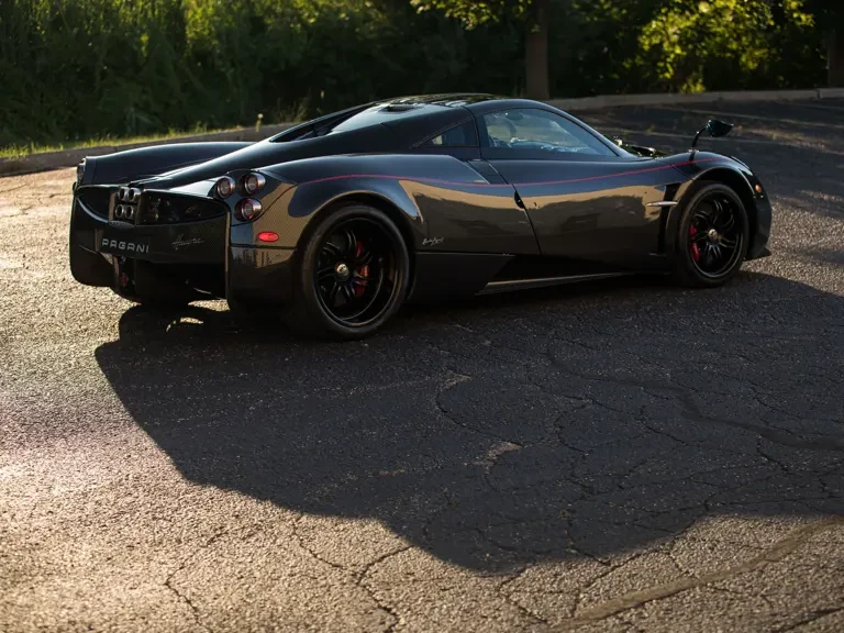2014 Pagani Huayra - Image 3 of 31