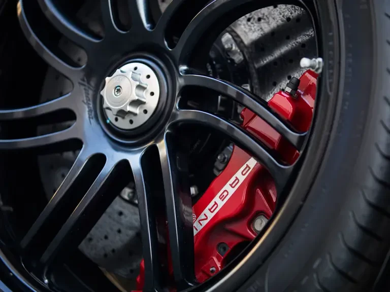 2014 Pagani Huayra - Image 19 of 31