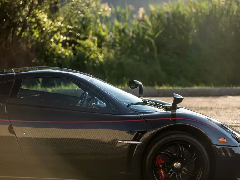 2014 Pagani Huayra - Image 28 of 31