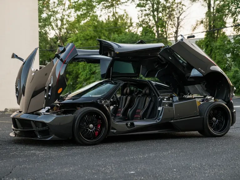 2014 Pagani Huayra - Image 12 of 31