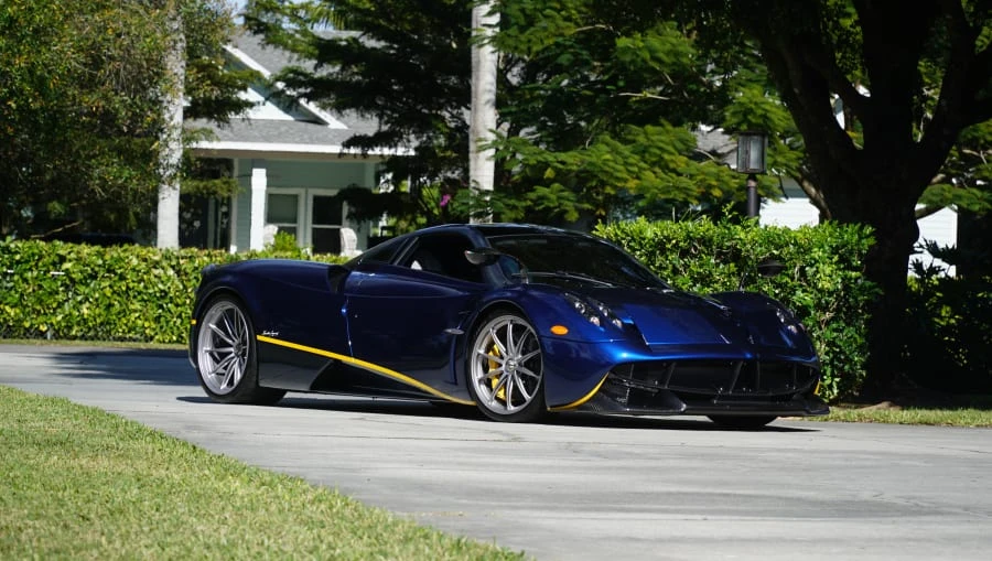 2014 Pagani Huayra - Image 27 of 31
