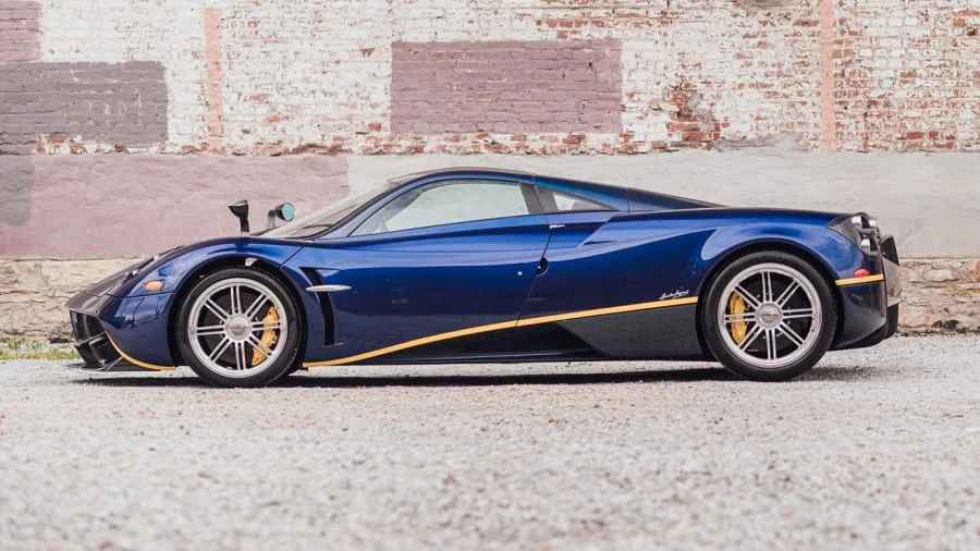 2014 Pagani Huayra - Image 2 of 20