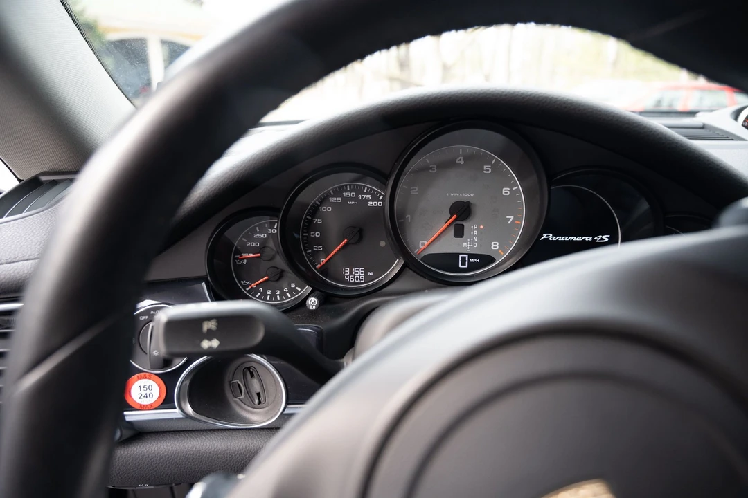 2014 Porsche 970 Panamera 4S - Image 7 of 17