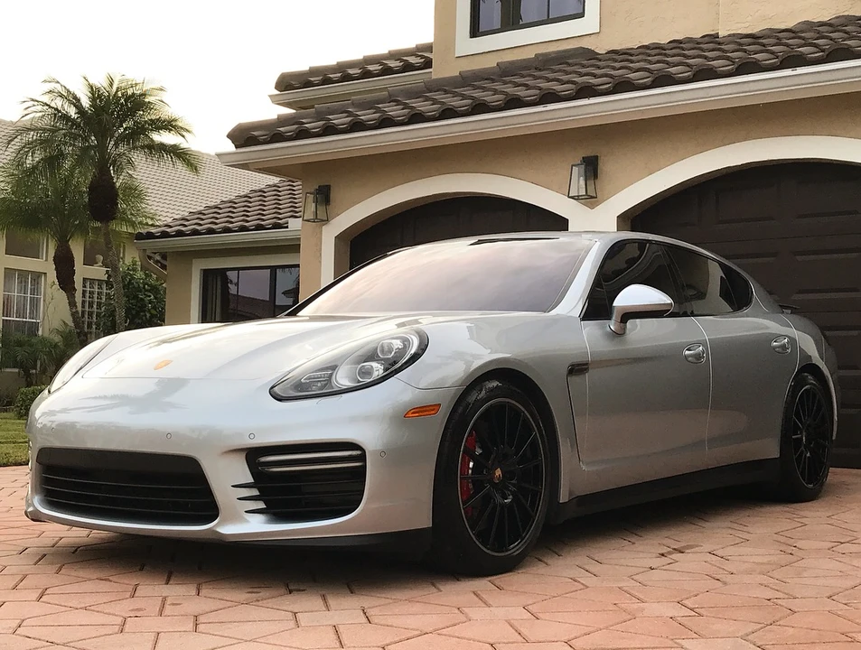 2014 Porsche 970 Panamera GTS - Image 3 of 13