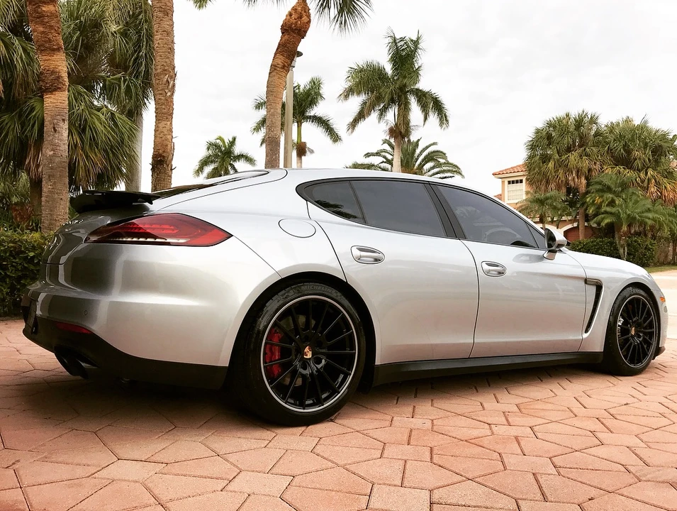 2014 Porsche 970 Panamera GTS - Image 4 of 13