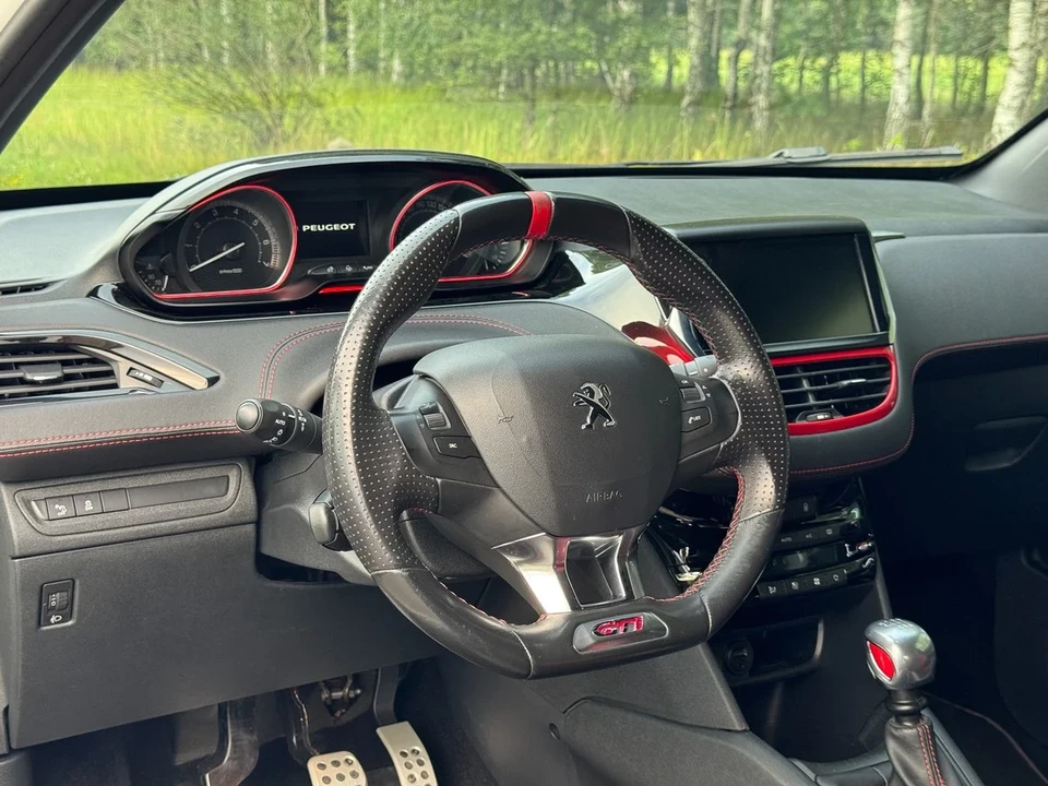 2014 Peugeot - Image 15 of 30