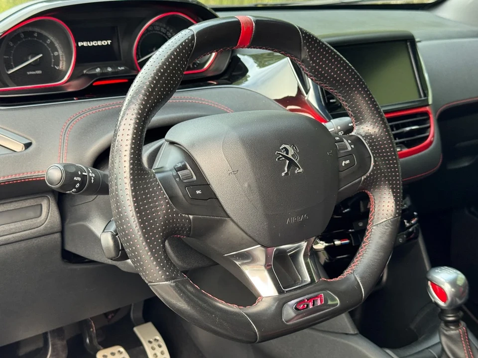 2014 Peugeot - Image 16 of 30