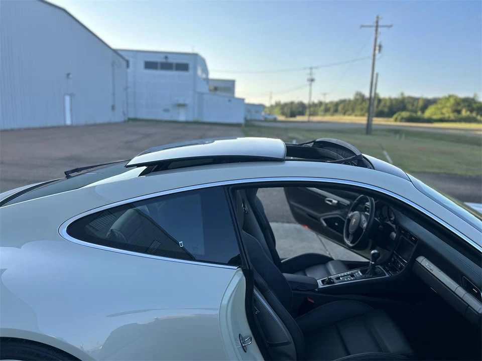 2014 Porsche 991 Carrera - Image 18 of 19