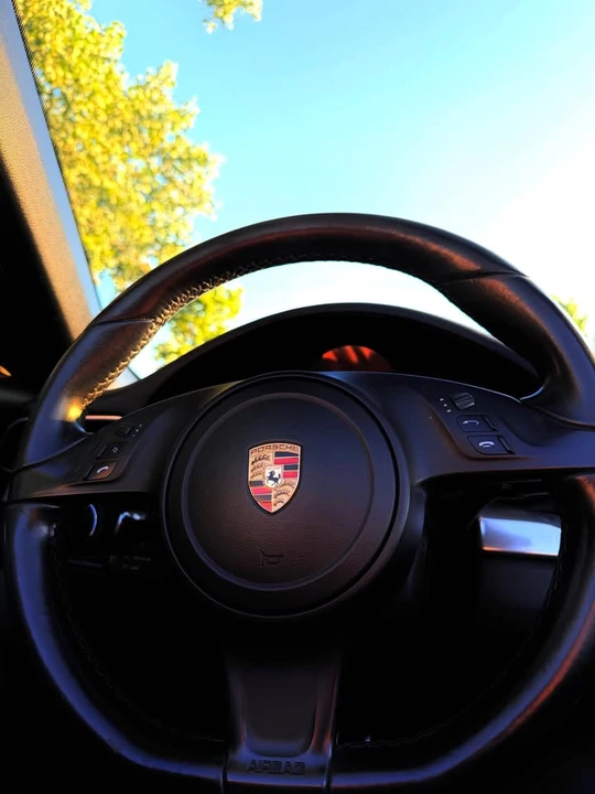 2014 Porsche 911 - Image 11 of 13