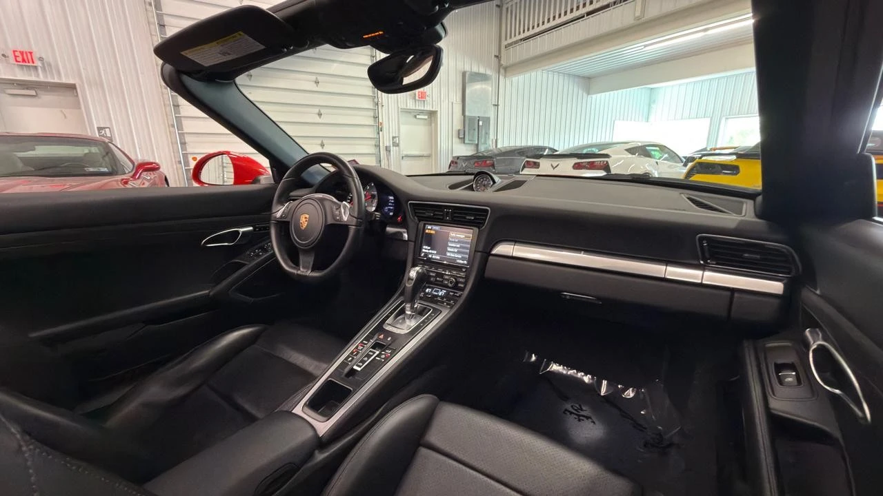 2014 Porsche 991 Carrera 4S - Image 28 of 31