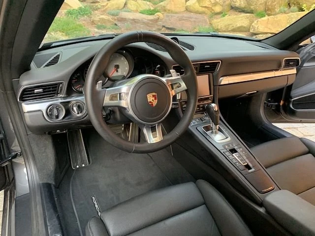 2014 Porsche 991 Carrera 4S - Image 10 of 21